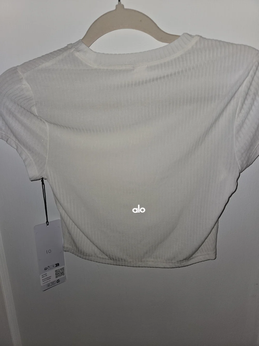 ALO YOGA Ribbed Short Sleeve Crop Top - White